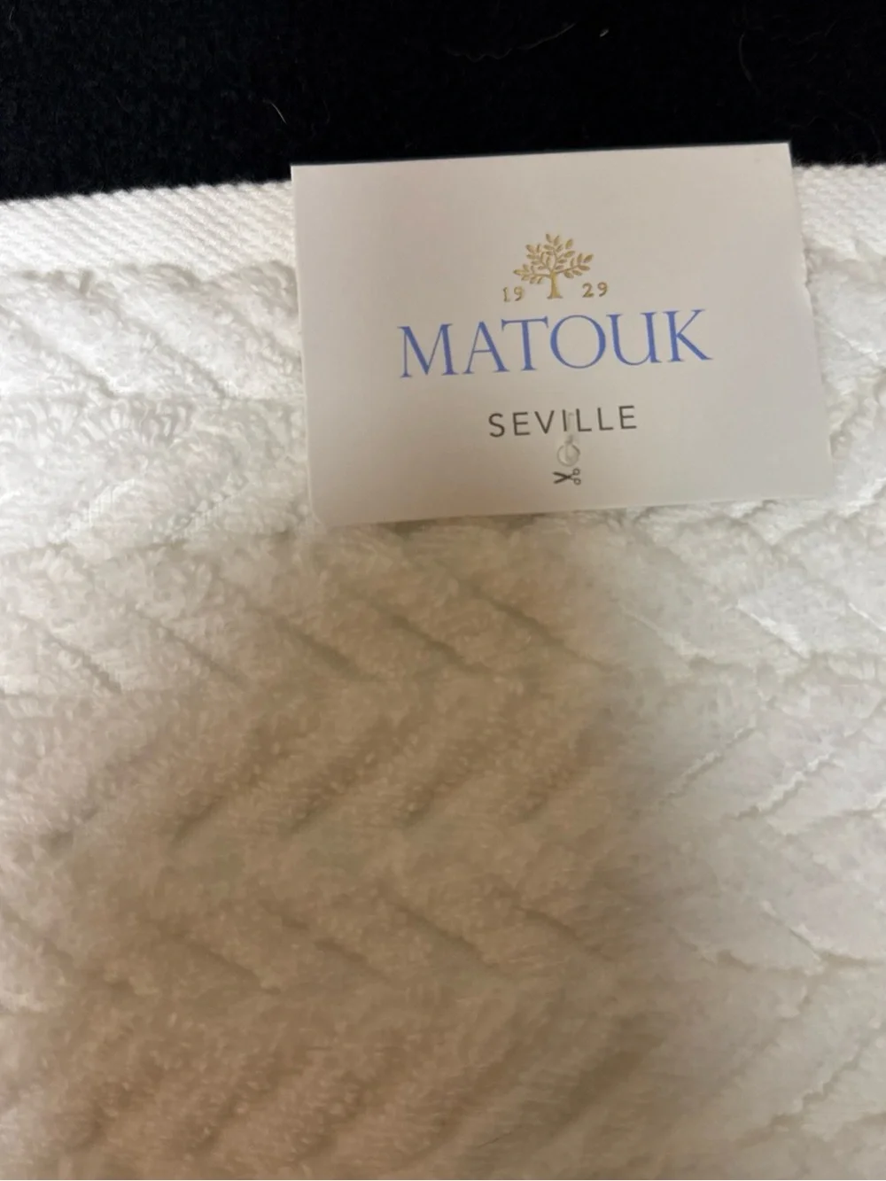 Matouk Seville Hand Towel 20x32” White Loose Braid Pattern 100% Cotton NWT